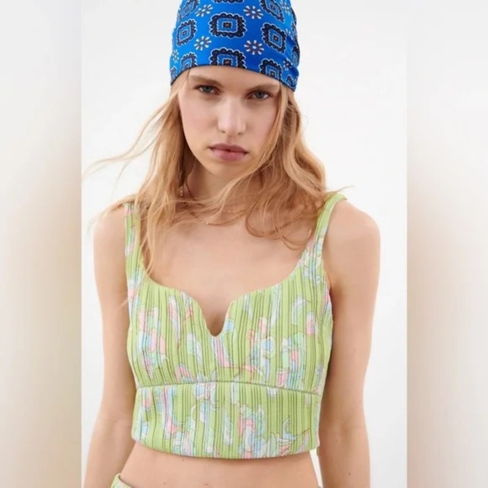 ZARA Green Floral Paisley Retro Printed Pleated Crop Tank Top - Size Small